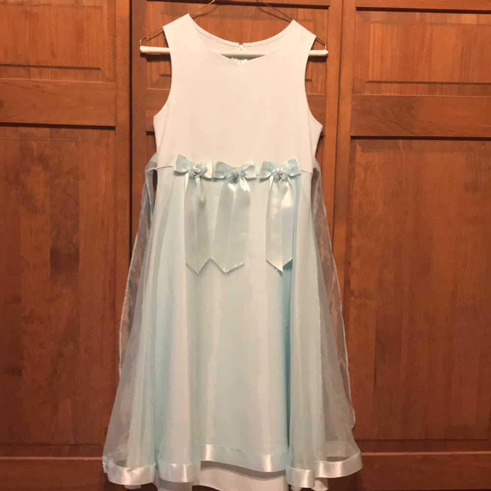 Juniors dress, worn once in a wedding, light blue